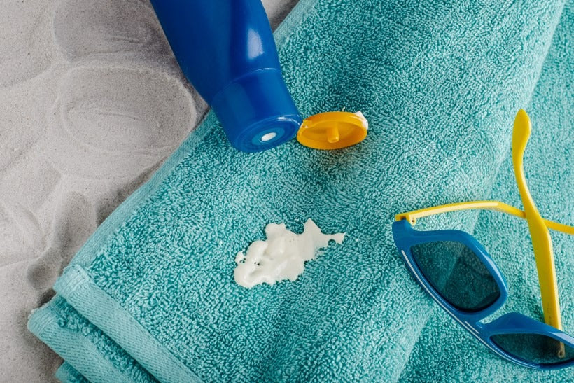 How To Get Zinc Sunscreen Out Of Clothes?